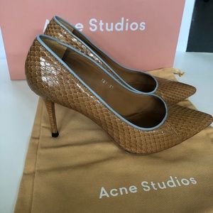 Acne Studios Snake Pumps Size 9camel/blue EUC